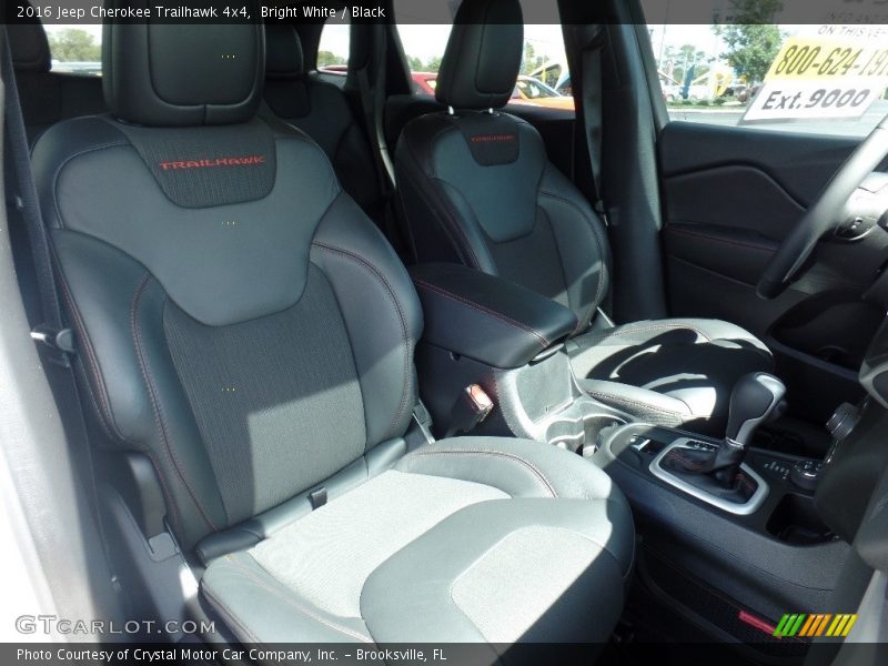 Bright White / Black 2016 Jeep Cherokee Trailhawk 4x4