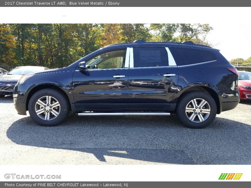 Blue Velvet Metallic / Ebony 2017 Chevrolet Traverse LT AWD