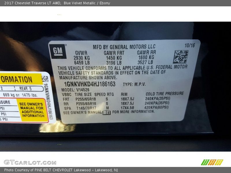 Blue Velvet Metallic / Ebony 2017 Chevrolet Traverse LT AWD