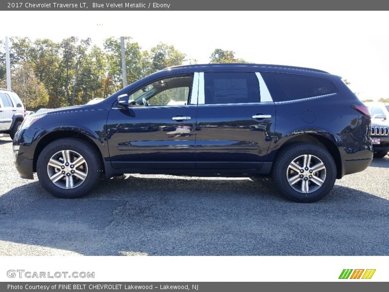 Blue Velvet Metallic / Ebony 2017 Chevrolet Traverse LT