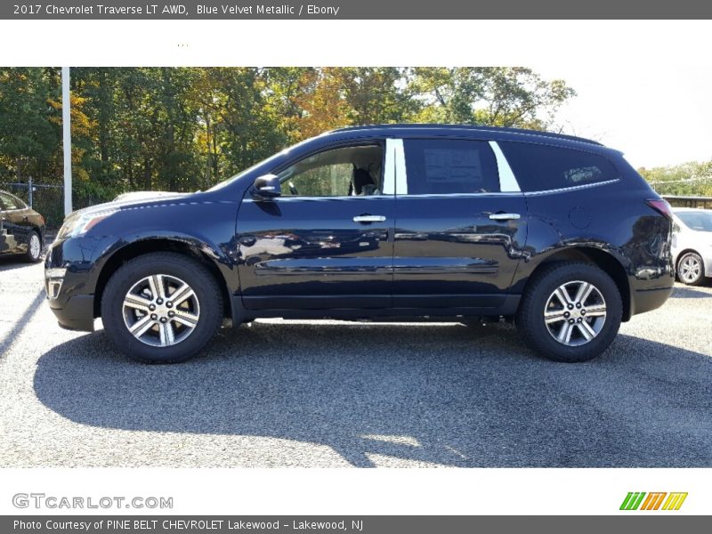 Blue Velvet Metallic / Ebony 2017 Chevrolet Traverse LT AWD