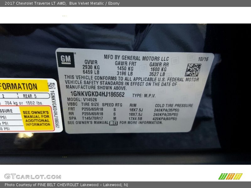 Blue Velvet Metallic / Ebony 2017 Chevrolet Traverse LT AWD