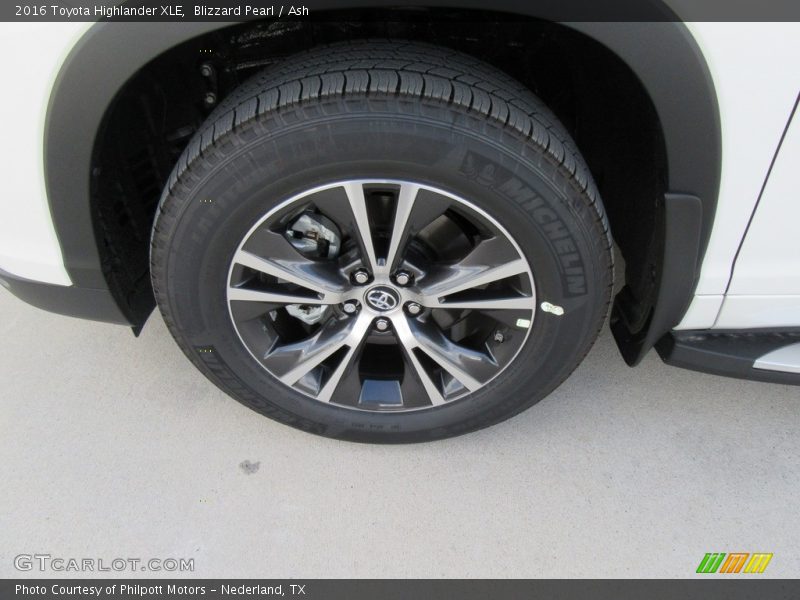 Blizzard Pearl / Ash 2016 Toyota Highlander XLE