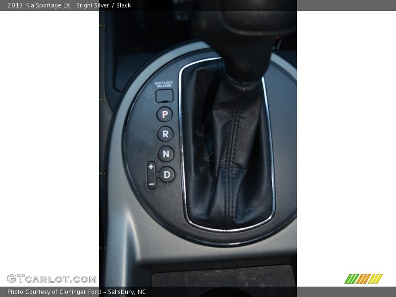 Bright Silver / Black 2013 Kia Sportage LX
