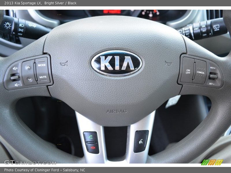 Bright Silver / Black 2013 Kia Sportage LX