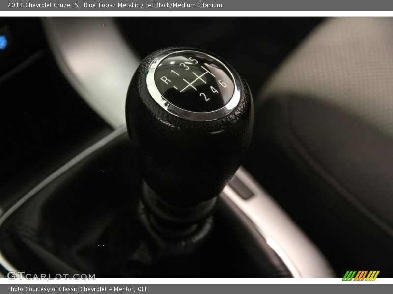 Blue Topaz Metallic / Jet Black/Medium Titanium 2013 Chevrolet Cruze LS