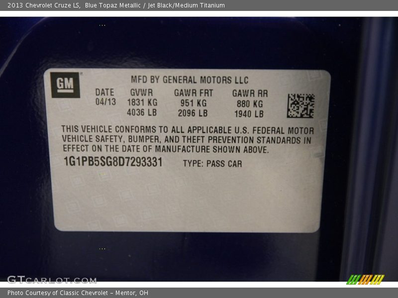 Blue Topaz Metallic / Jet Black/Medium Titanium 2013 Chevrolet Cruze LS