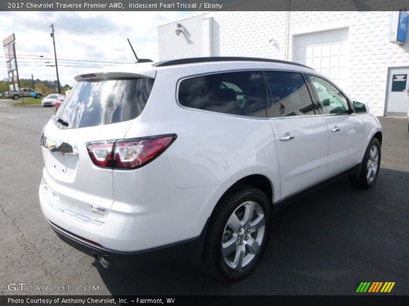 Iridescent Pearl Tricoat / Ebony 2017 Chevrolet Traverse Premier AWD