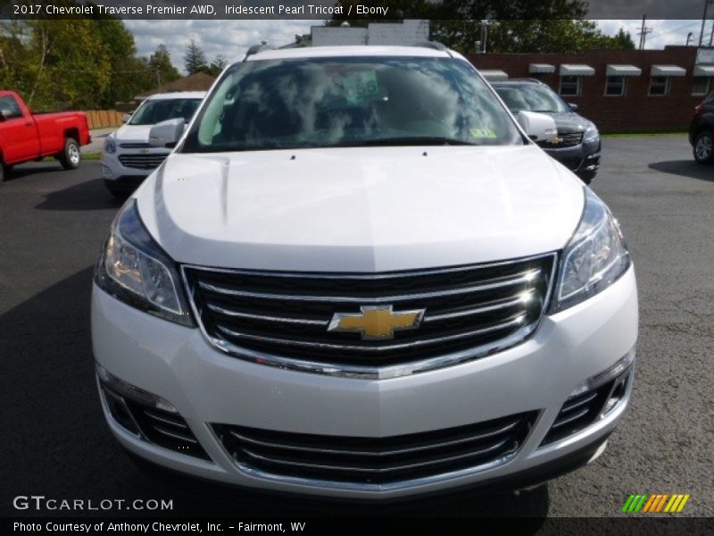 Iridescent Pearl Tricoat / Ebony 2017 Chevrolet Traverse Premier AWD