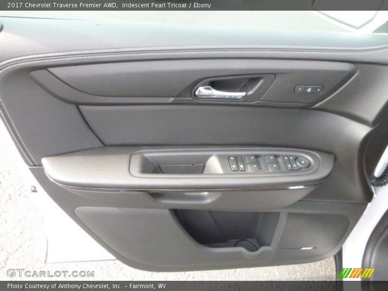 Iridescent Pearl Tricoat / Ebony 2017 Chevrolet Traverse Premier AWD