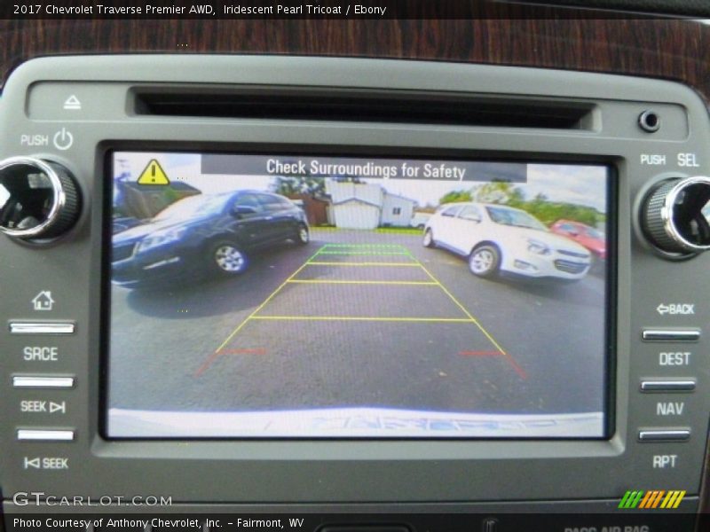 Iridescent Pearl Tricoat / Ebony 2017 Chevrolet Traverse Premier AWD