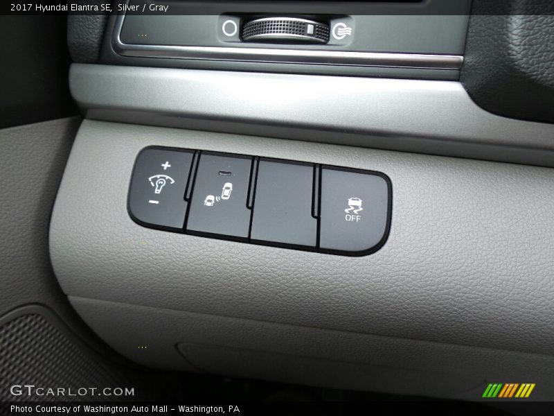 Silver / Gray 2017 Hyundai Elantra SE