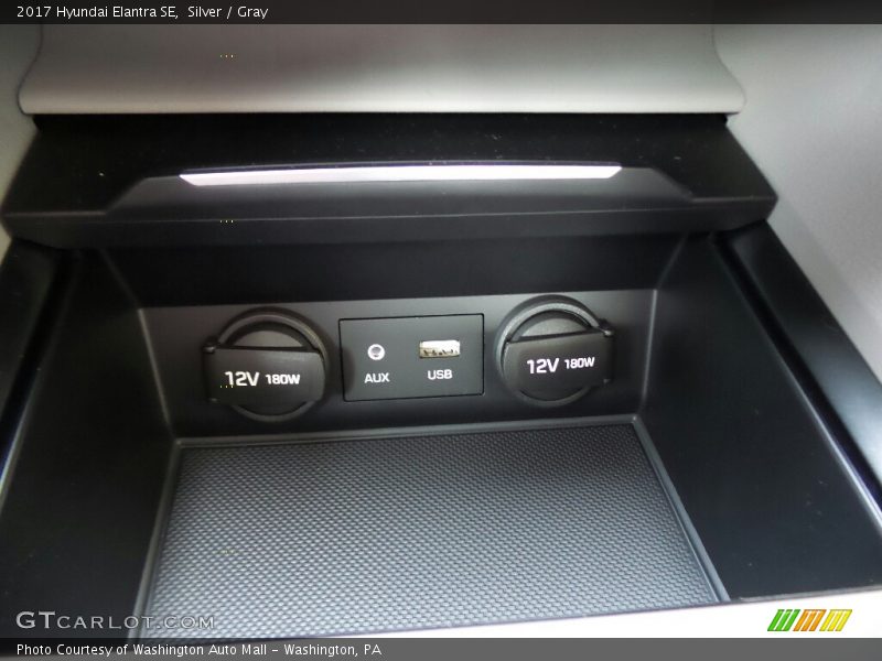 Silver / Gray 2017 Hyundai Elantra SE