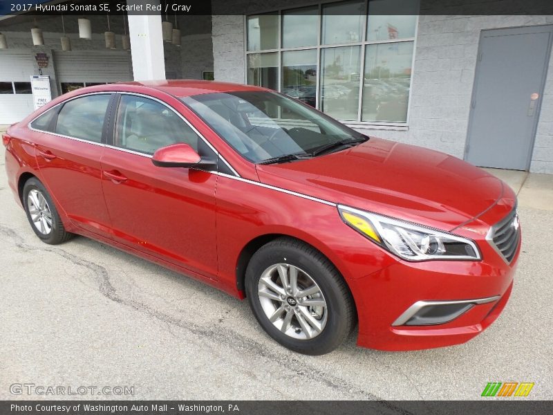Scarlet Red / Gray 2017 Hyundai Sonata SE