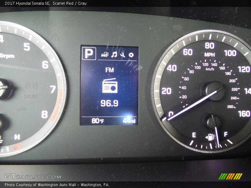 Scarlet Red / Gray 2017 Hyundai Sonata SE