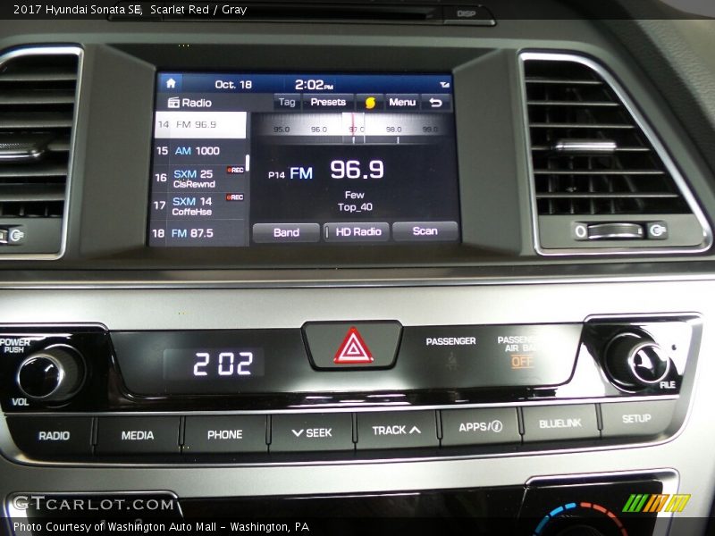 Scarlet Red / Gray 2017 Hyundai Sonata SE