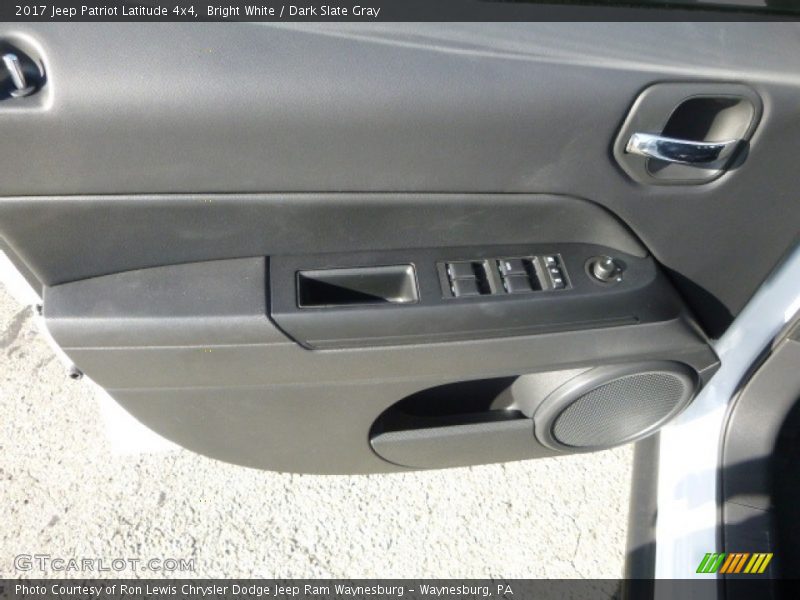 Bright White / Dark Slate Gray 2017 Jeep Patriot Latitude 4x4