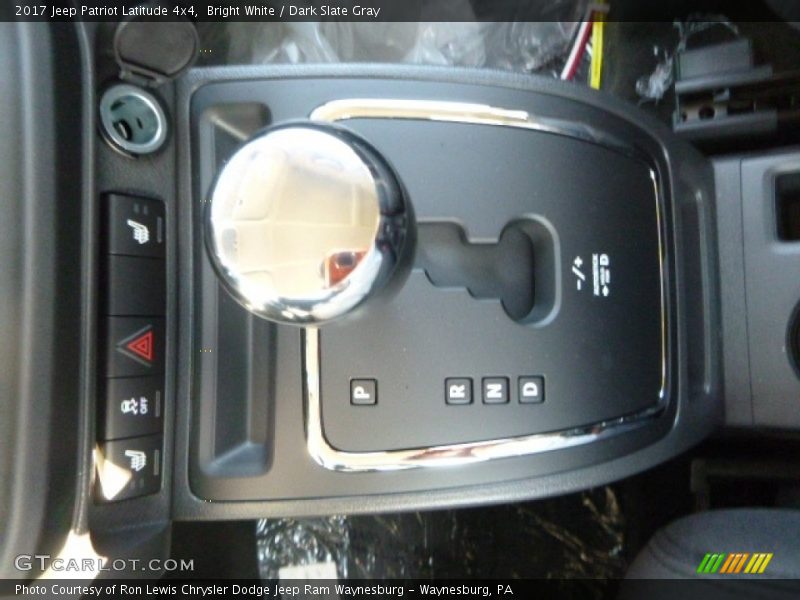 Bright White / Dark Slate Gray 2017 Jeep Patriot Latitude 4x4