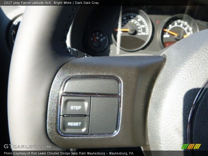 Bright White / Dark Slate Gray 2017 Jeep Patriot Latitude 4x4