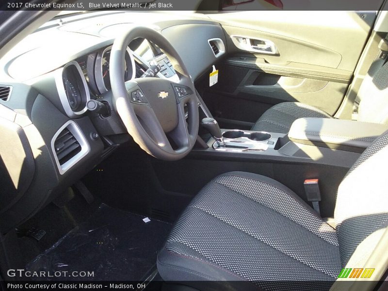 Blue Velvet Metallic / Jet Black 2017 Chevrolet Equinox LS