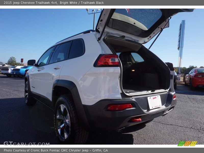 Bright White / Trailhawk Black 2015 Jeep Cherokee Trailhawk 4x4