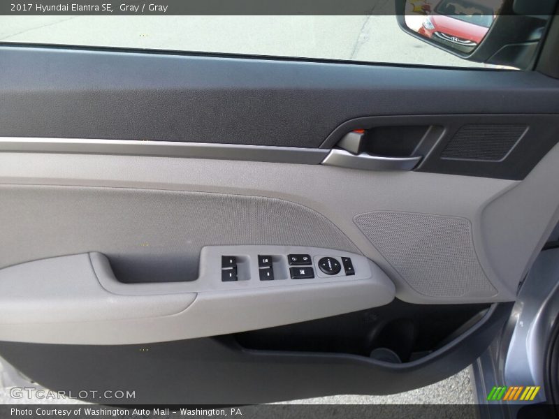 Gray / Gray 2017 Hyundai Elantra SE
