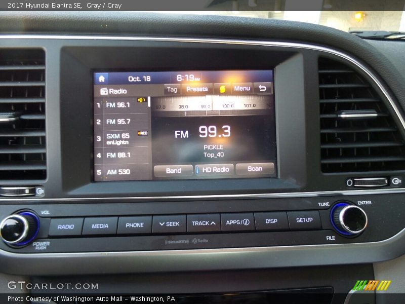 Gray / Gray 2017 Hyundai Elantra SE