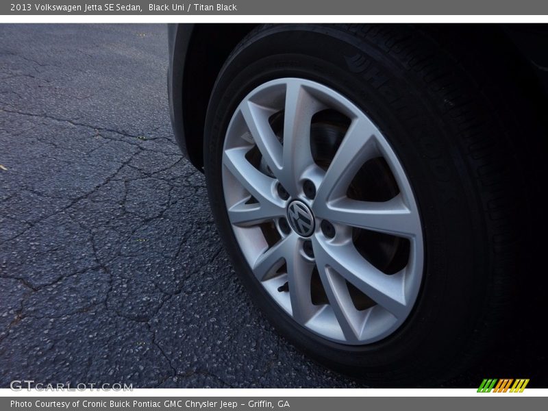 Black Uni / Titan Black 2013 Volkswagen Jetta SE Sedan
