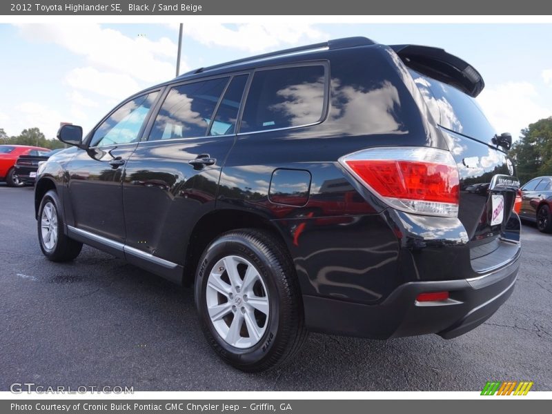 Black / Sand Beige 2012 Toyota Highlander SE