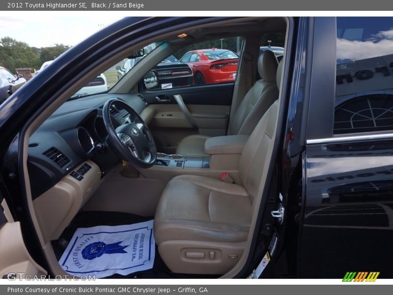 Black / Sand Beige 2012 Toyota Highlander SE