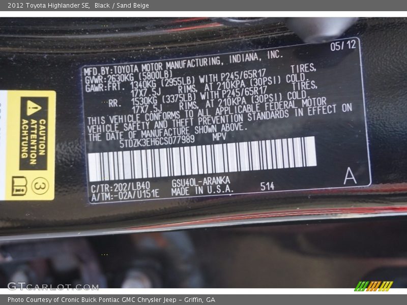 Black / Sand Beige 2012 Toyota Highlander SE