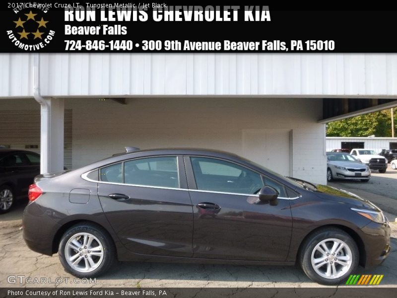 Tungsten Metallic / Jet Black 2017 Chevrolet Cruze LT