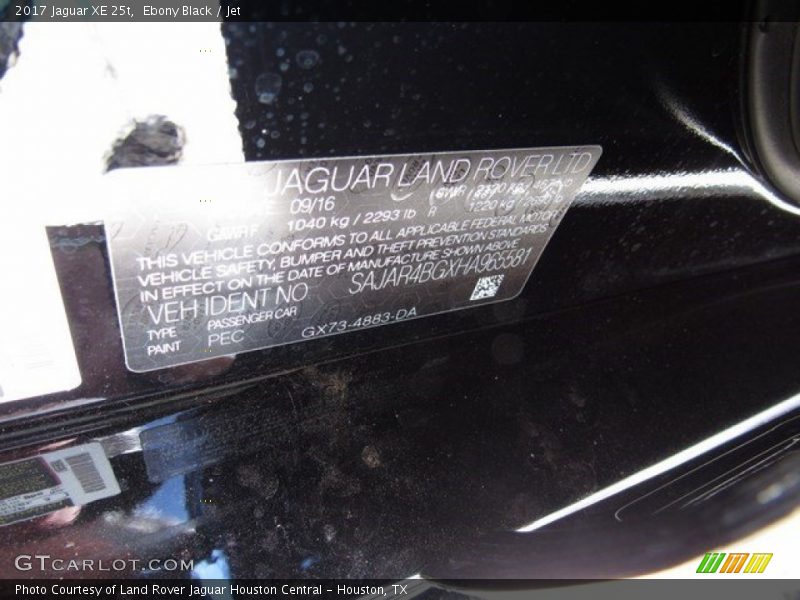 Ebony Black / Jet 2017 Jaguar XE 25t