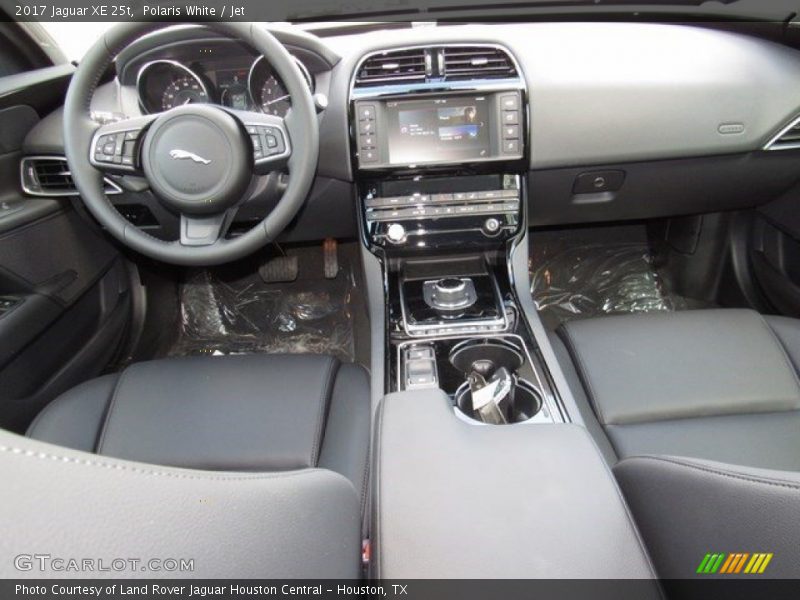 Polaris White / Jet 2017 Jaguar XE 25t