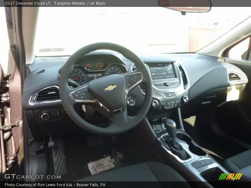 Tungsten Metallic / Jet Black 2017 Chevrolet Cruze LT