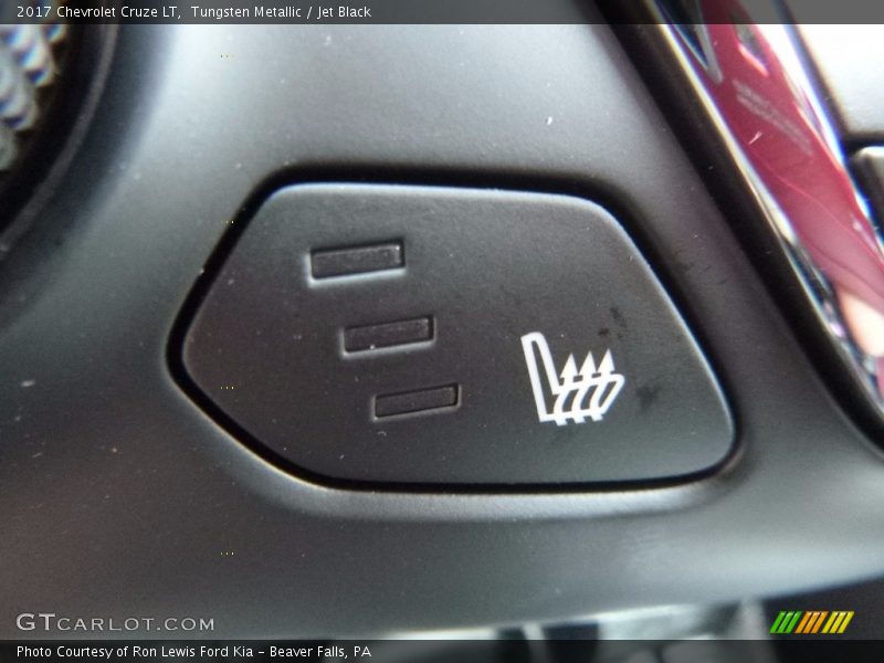 Tungsten Metallic / Jet Black 2017 Chevrolet Cruze LT