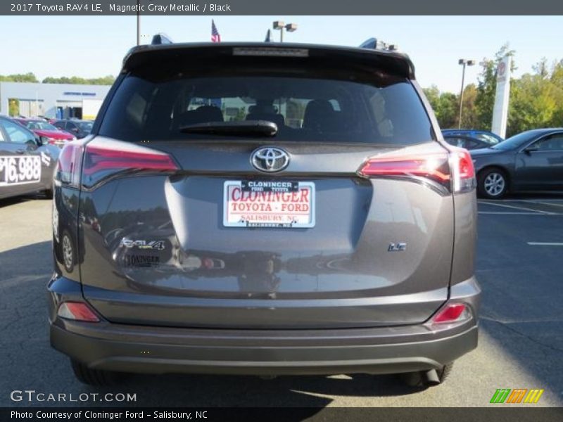 Magnetic Gray Metallic / Black 2017 Toyota RAV4 LE
