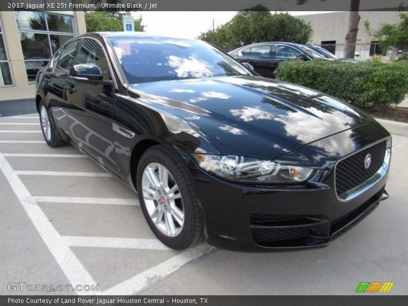 Front 3/4 View of 2017 XE 25t Premium
