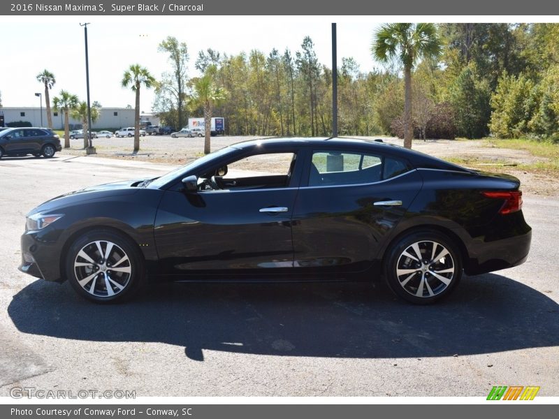 Super Black / Charcoal 2016 Nissan Maxima S