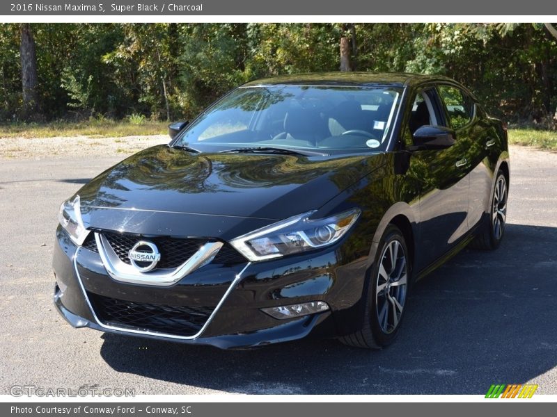 Super Black / Charcoal 2016 Nissan Maxima S