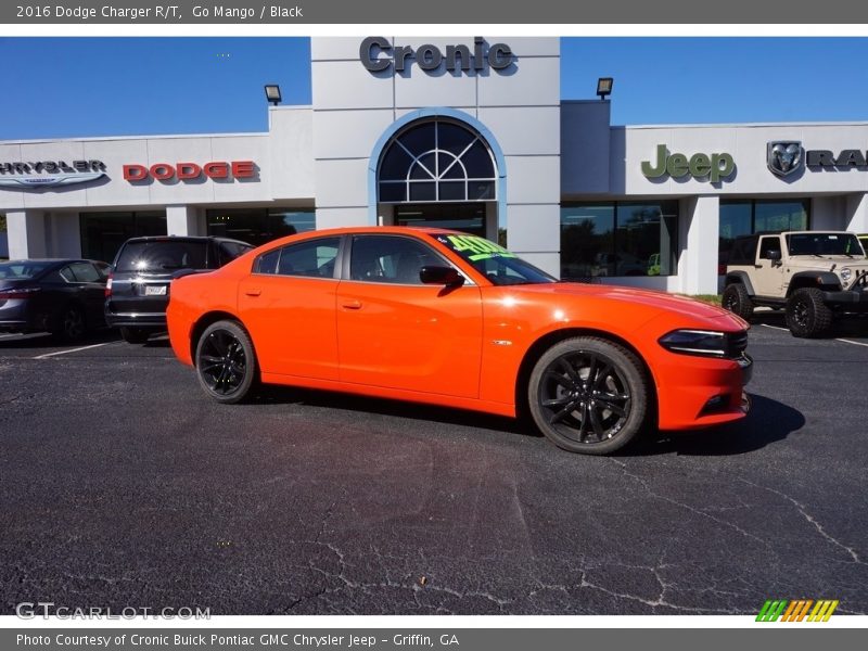 Go Mango / Black 2016 Dodge Charger R/T