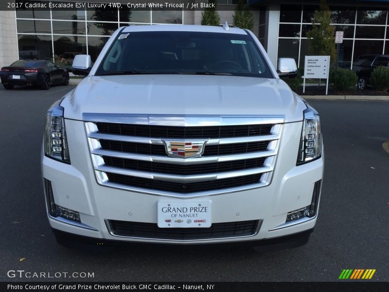 Crystal White Tricoat / Jet Black 2017 Cadillac Escalade ESV Luxury 4WD