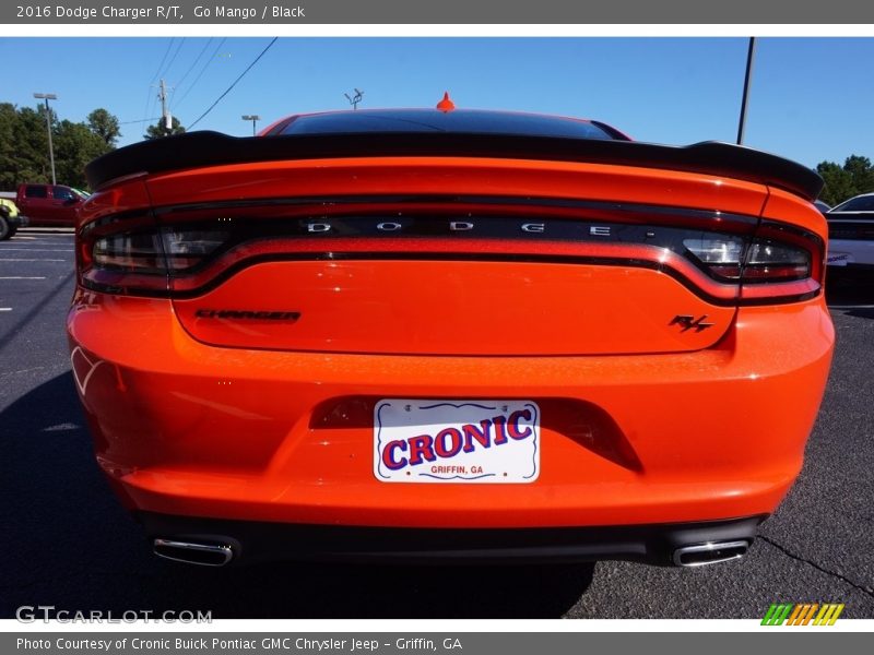 Go Mango / Black 2016 Dodge Charger R/T