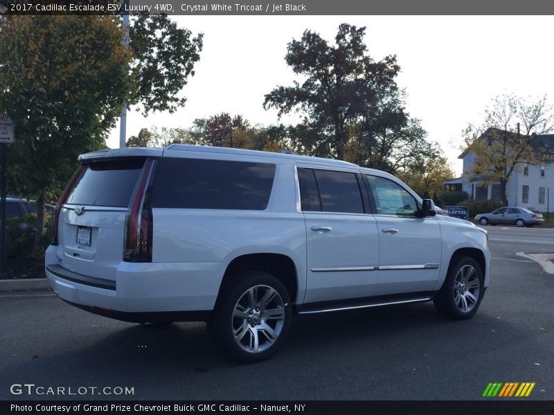 Crystal White Tricoat / Jet Black 2017 Cadillac Escalade ESV Luxury 4WD