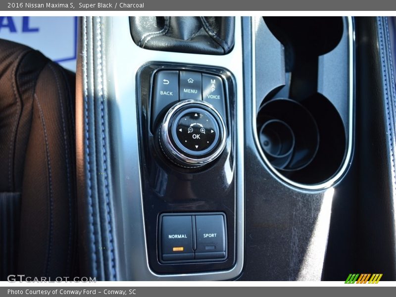 Super Black / Charcoal 2016 Nissan Maxima S