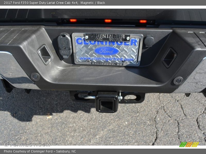 Magnetic / Black 2017 Ford F350 Super Duty Lariat Crew Cab 4x4
