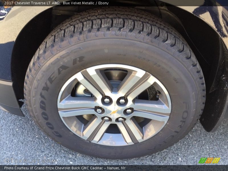 Blue Velvet Metallic / Ebony 2017 Chevrolet Traverse LT AWD