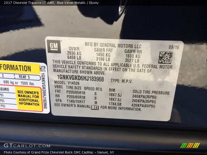 Blue Velvet Metallic / Ebony 2017 Chevrolet Traverse LT AWD