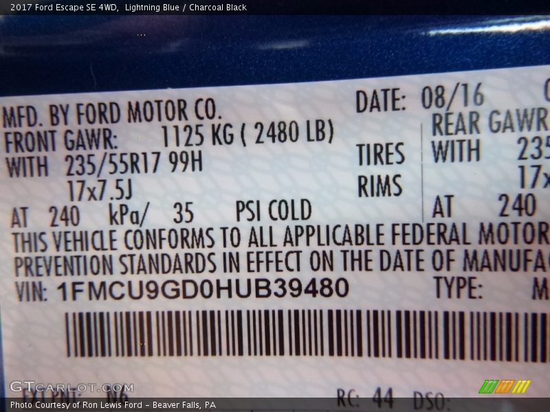 Lightning Blue / Charcoal Black 2017 Ford Escape SE 4WD