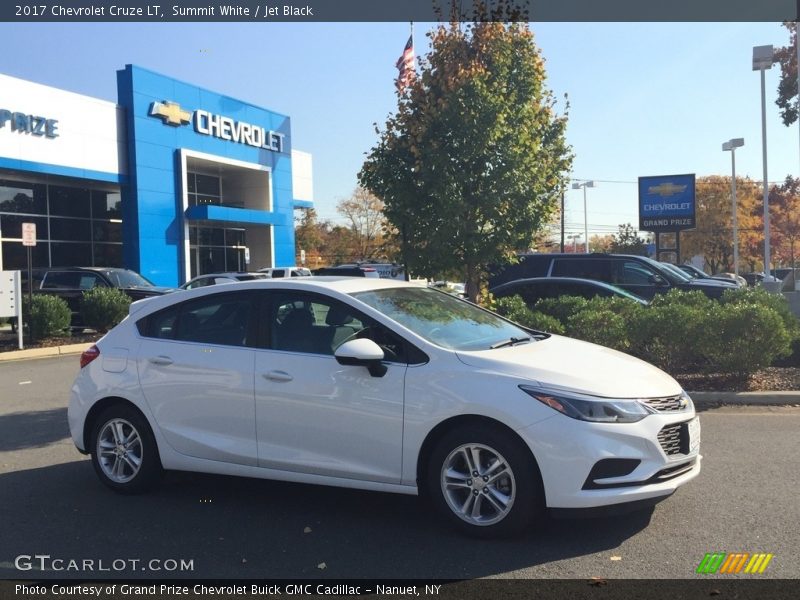 Summit White / Jet Black 2017 Chevrolet Cruze LT